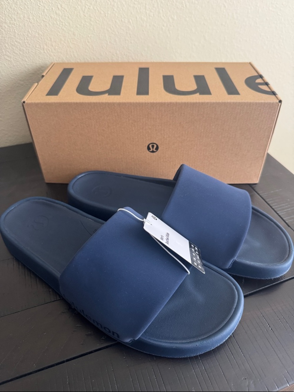 Lululemon Men’s Restfeel Slide Sz 10